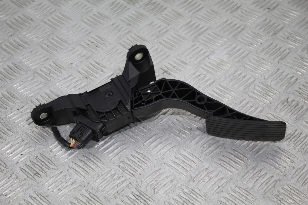 фото №1, Педаль газу hyundai kona lift 32700-xxxxx