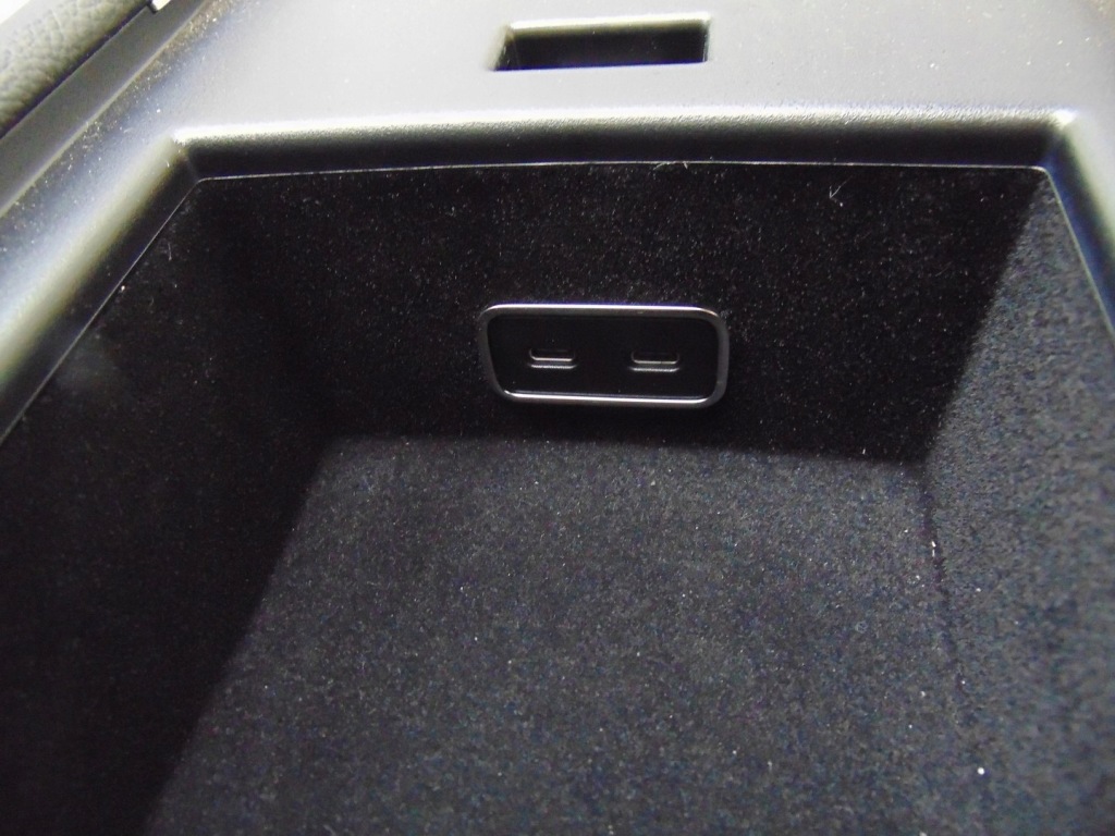 фото №13, Підлокітник бардачок підголівник mercedes w167 a1679701304 a1679704600