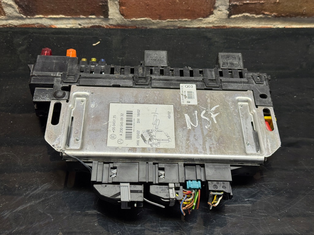 фото №1, Mercedes r230 модуль sam a2305450932