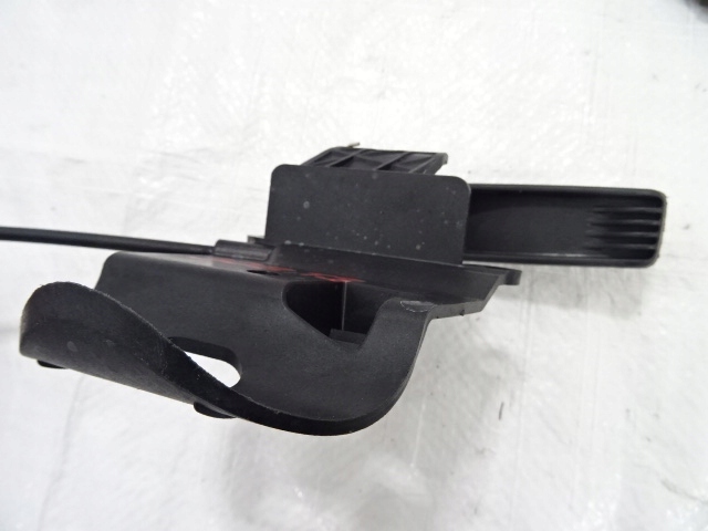 фото №7, Peugeot 308 ii t9 трос тягa відкривання капот кришки двигуна