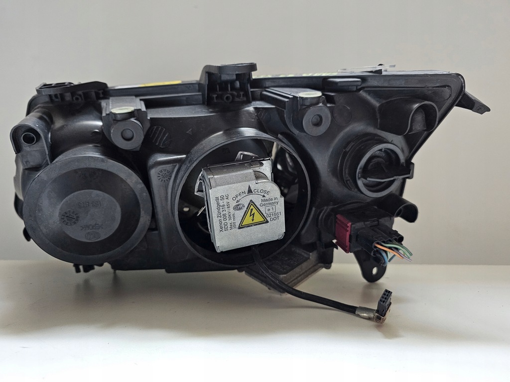 фото №9, Лампа права передня saab 9-3 93 ксенон