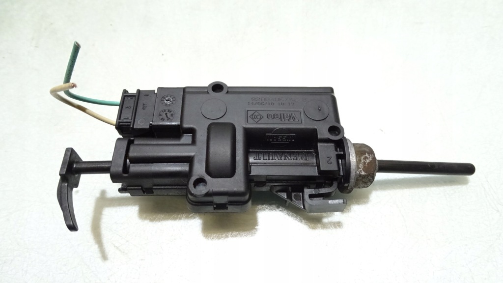 Купить Привод крышка заливной топлива renault megane iii 1.4tce