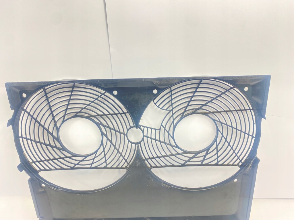 Захист вентиляторів радіатора mercedes w124 e280 e320 300e-24 300e 260e Київ