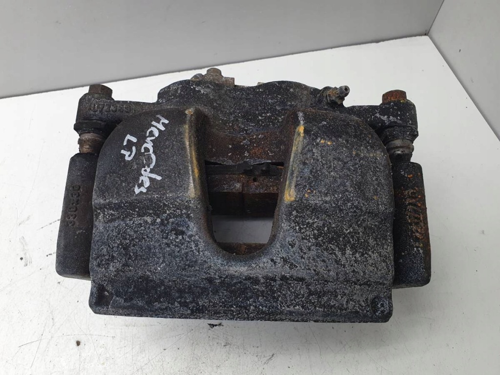 фото №1, Суппорт тормозной перед левый mercedes eqa