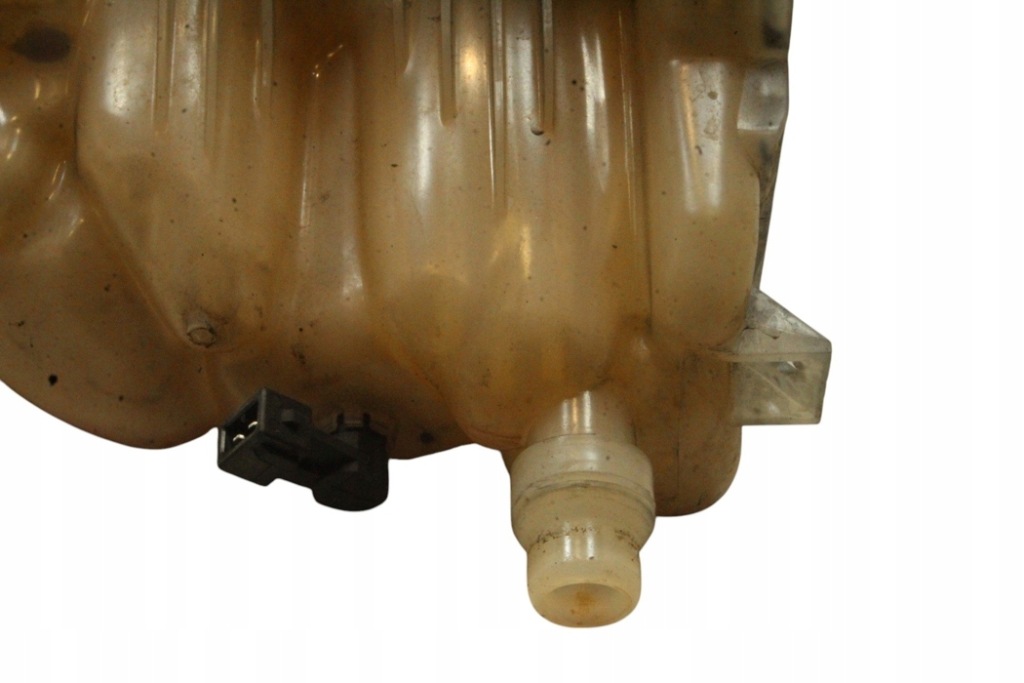 фото №8, Бачок расширительный jaguar xf x260 gx738a080ac 2.0l дизель 132kw 2016