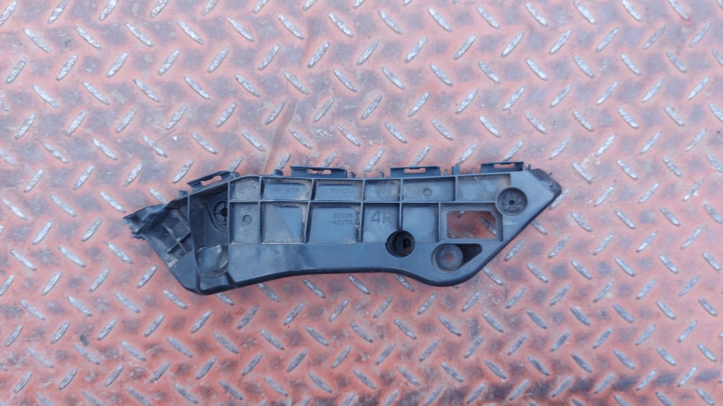 фото №1, Напрямна бампера правий перед toyota rav4 iv 15-