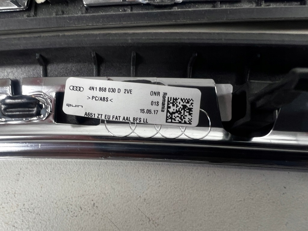 фото №10, Декоры накладки декоративные дверь audi a8 s8 d5 4n drewno 4n0867085 2ve ambiente