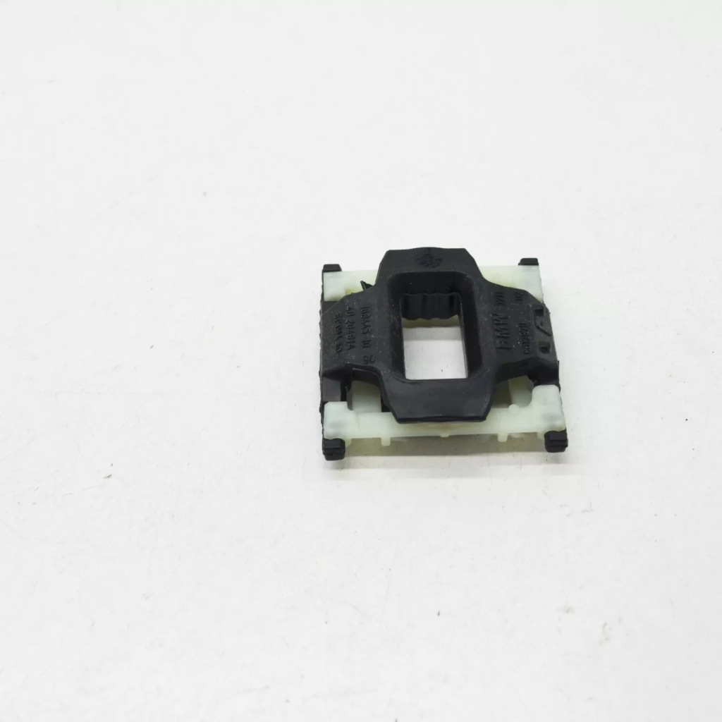 Bmw 2 f45 нижний кронштейн радиатора 17118617879 8617879 2015 Доставка