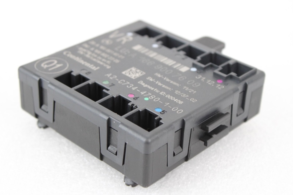 фото №1, Mercedes w117 модуль дверь правый перед 1669000618