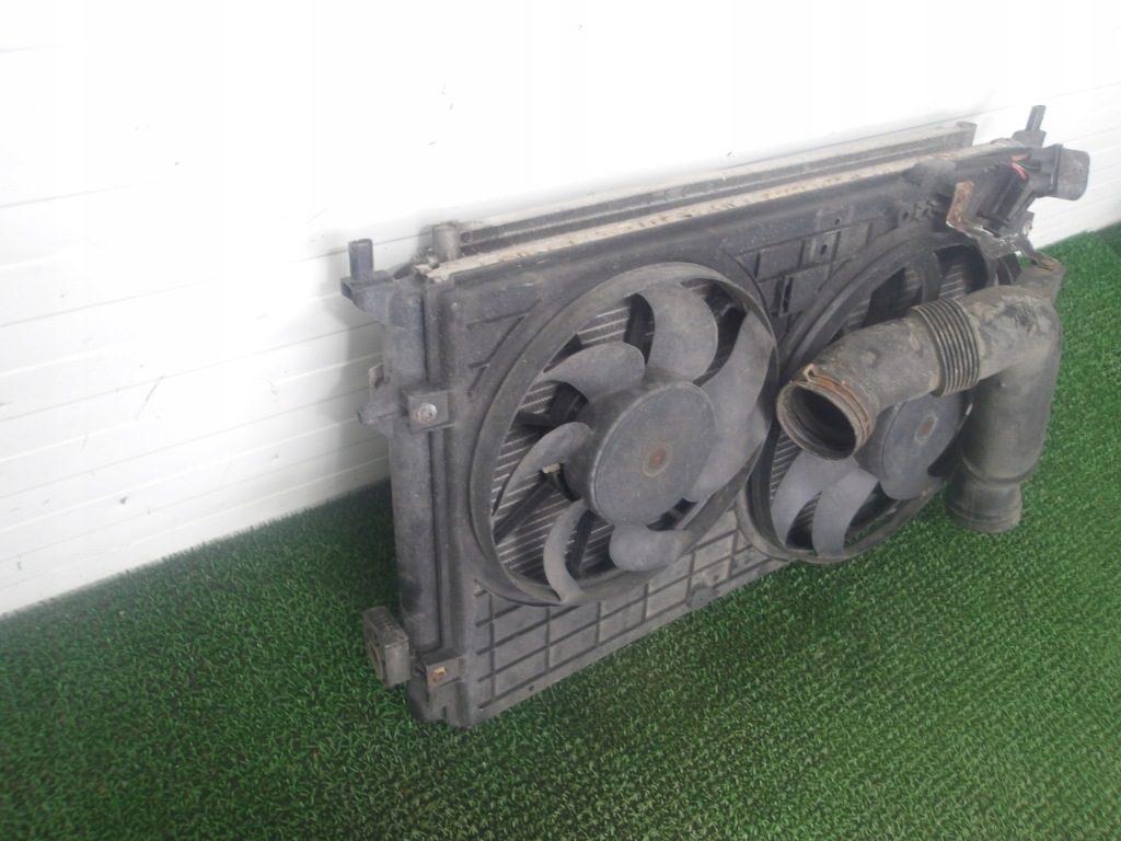 Vw passat b6 05-10 2.0 fsi радіатор води кондиціонера вентилятори комплект Недорого