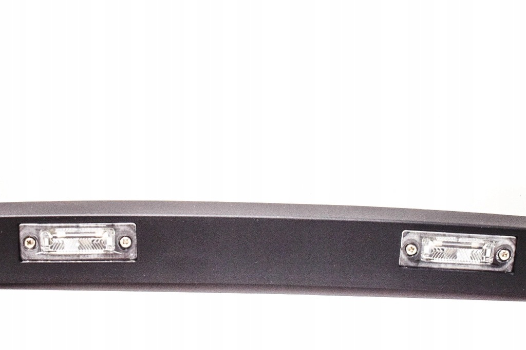 фото №9, Оригінальний номер vag 2k5827574r9b9 молдинг освітлення номерного знака rej. vw caddy 09-15