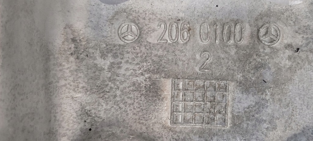 фото №6, Поворотний кулак ліва перед mercedes c-klasa w206 v 2021