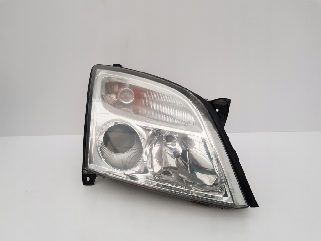 фото №1, Лампа передня права opel vectra c europa