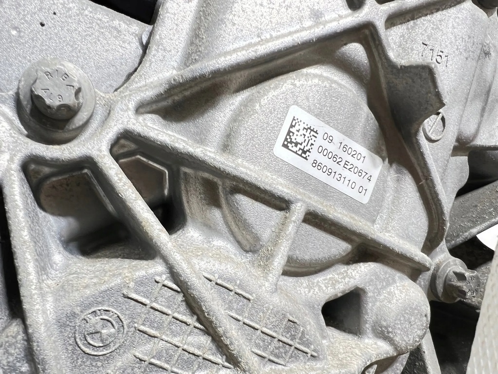 фото №8, Bmw i3 l01 двигатель электрический plus коробка передач 7613560