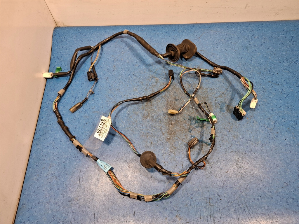 фото №5, Isuzu trooper ii джгут двері перед правий