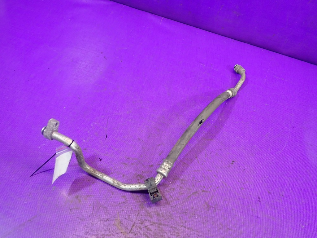 фото №1, Toyota auris i 06- 1,6 1zr-fe шланг кондиционера