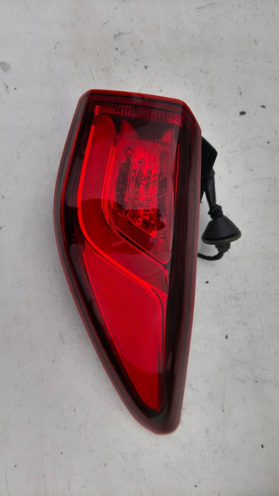 фото №1, Hyundai kona лампа задняя задняя led правая