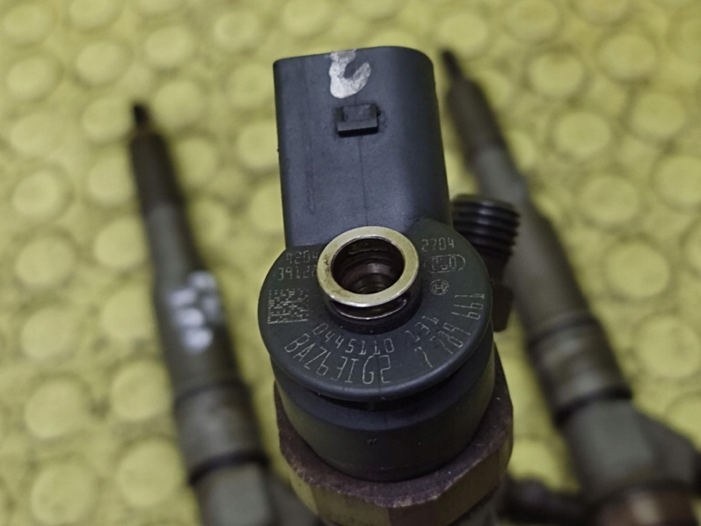 фото №7, Bmw e46 2.0 d форсунка 0445110131