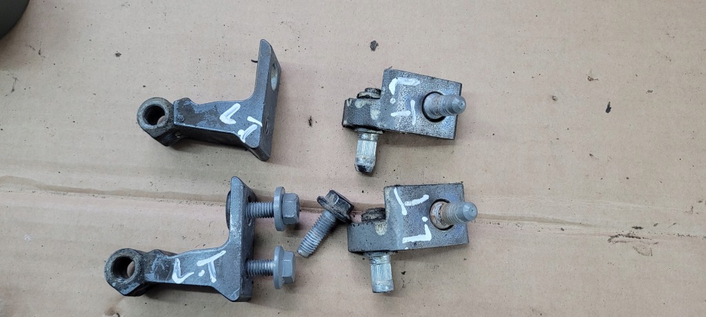 фото №1, A6 c7 4g s6 петля петли дверь левая левый задняя задние lz7s