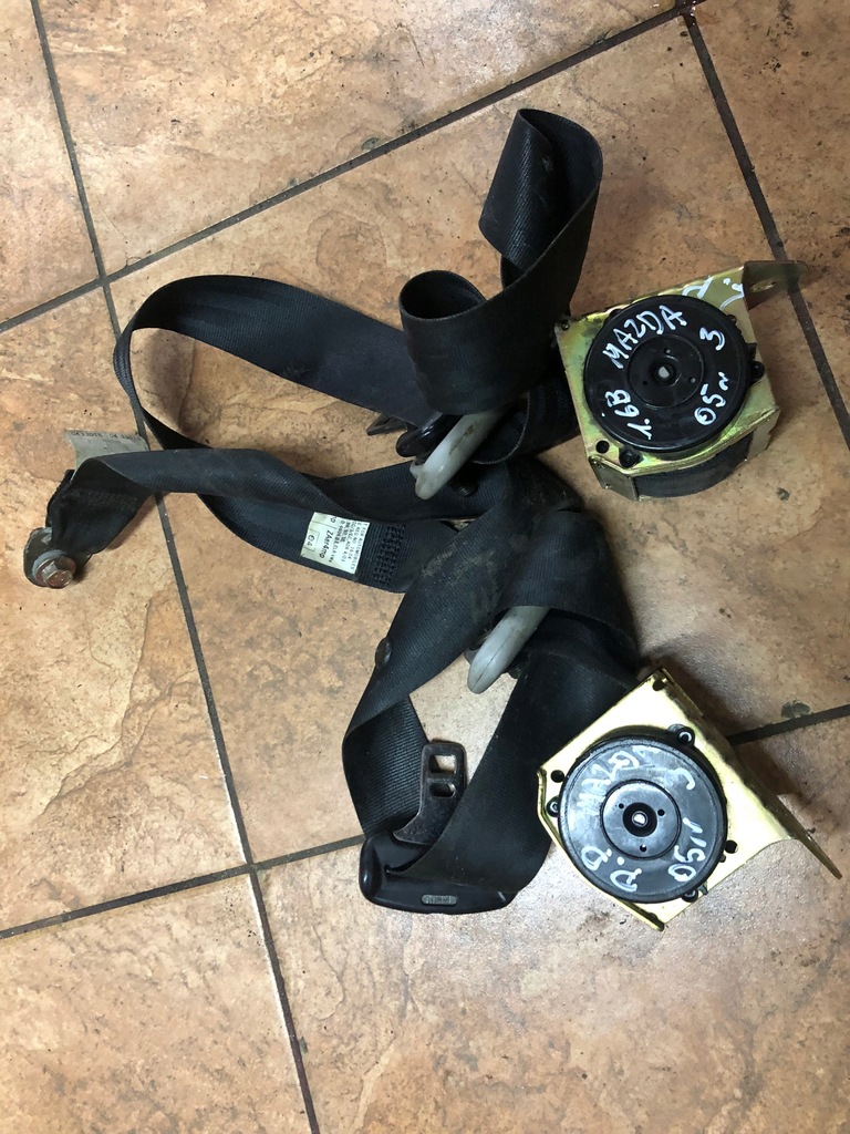 фото №1, Mazda 3 1.6b 05' ремни безопасности перед