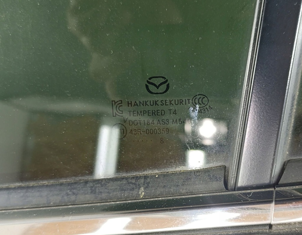 Дверь левое  задняя mazda 3 bm 3 Киев