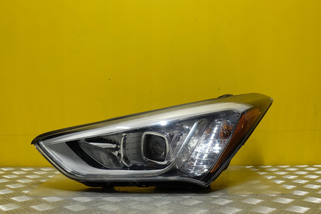 Купить Hyundai santa fe 2012- фара лампа ксенон левая америка