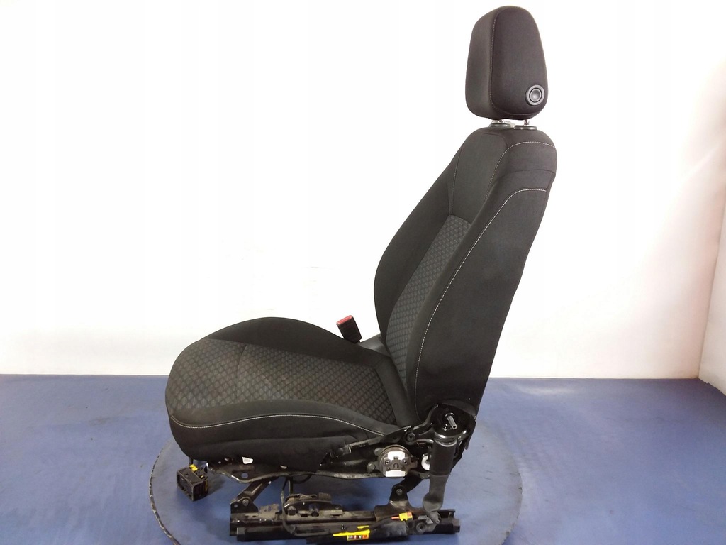 фото №4, Opel astra k hb сиденье водителя велюр