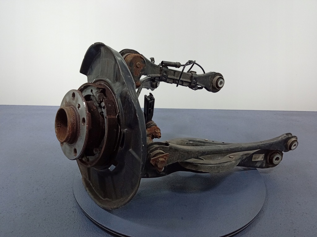 фото №2, Bmw 3 f34 f32 поворотный кулак задняя левая задняя ступица