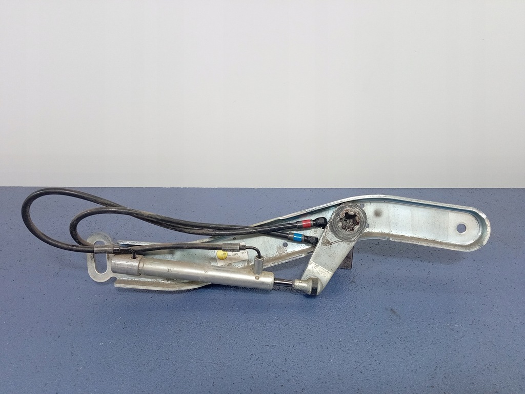 фото №1, Vw phaeton механизм привод крышки задняя правый