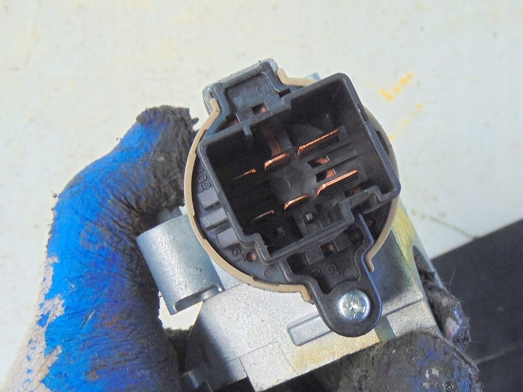 фото №7, Mazda 6 2.0d 122km 03r замок зажигания + ключ