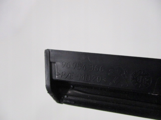 фото №11, Citroen c-elysee прокладка зовнішня скло ліва передня nowa 9675436680