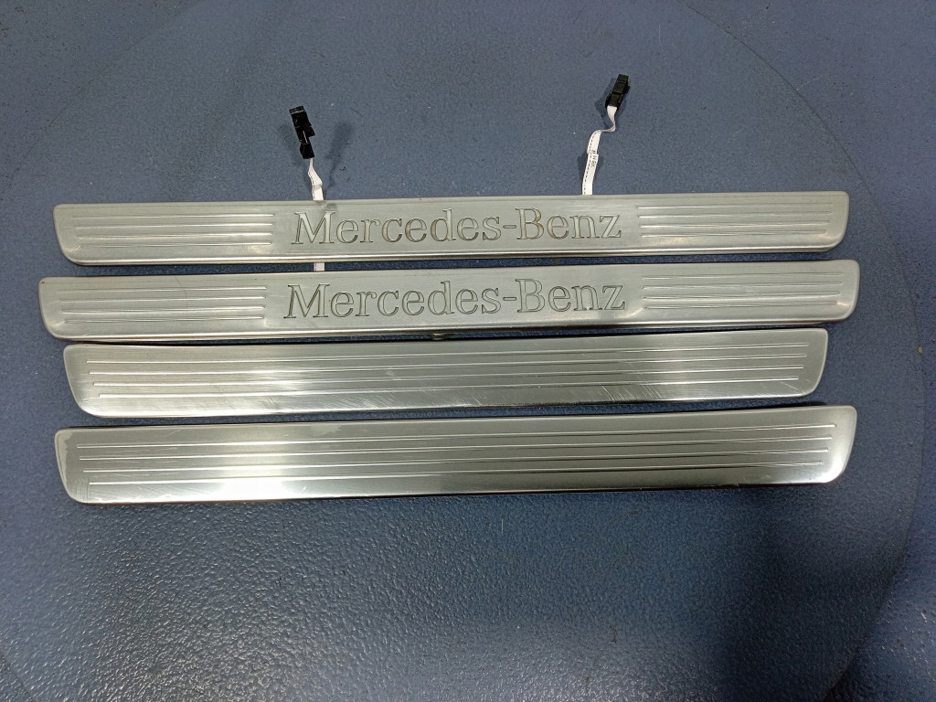 фото №8, Mercedes gls x166 накладки накладки порогові підсвічувані kpl a1666808600