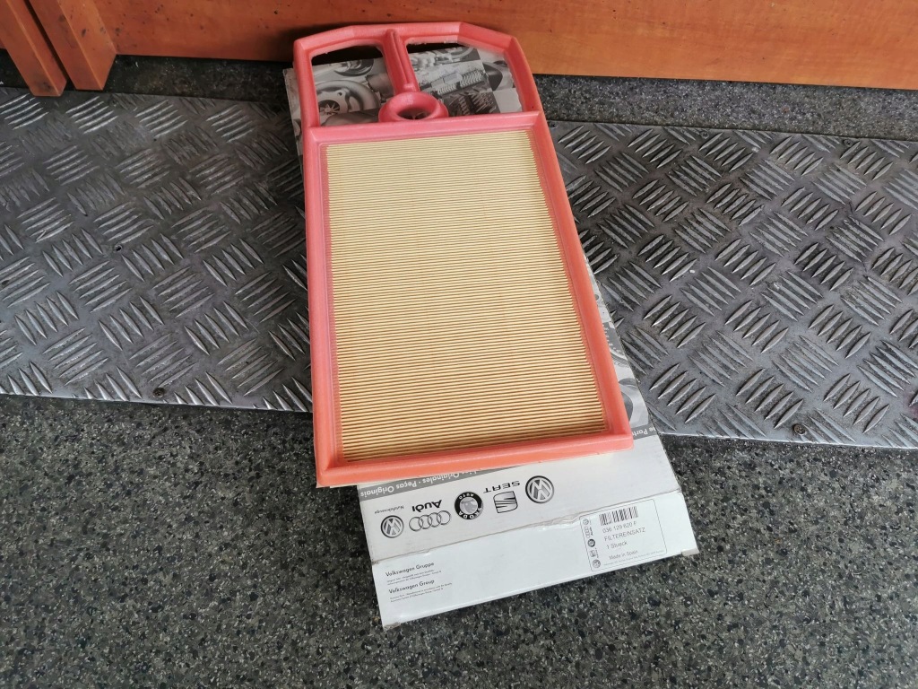 фото №1, Seat оригінальний номер arosa cordoba фільтр повітря 036129620f