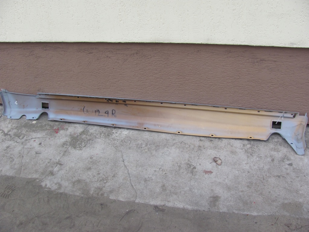 фото №10, Mercedes w124 накладка порог молдинг порог правая