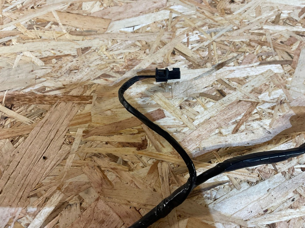 фото №10, Opel zafira a 2001 середина жгут трубопровод крышки задний / багажника