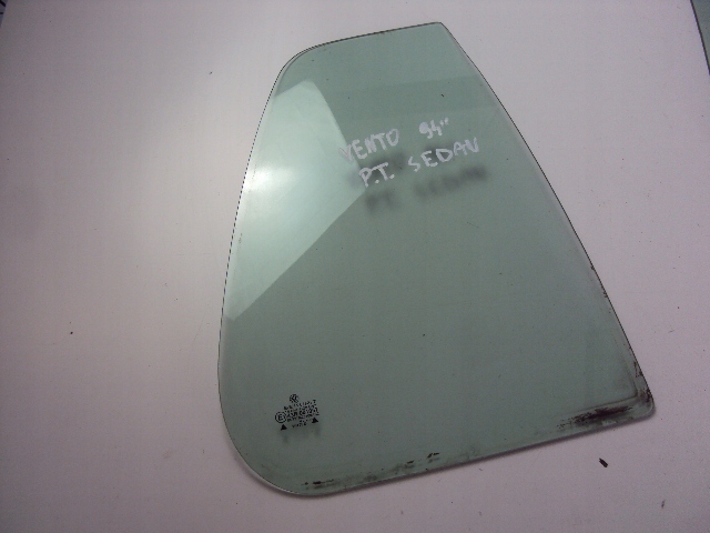 фото №1, Скло двері правий задня vw vento 1994 rok