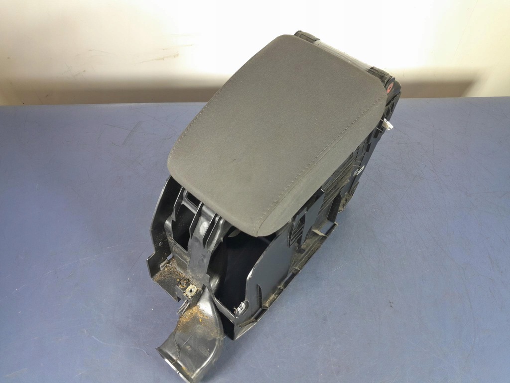 фото №6, Vw golf v туннель средний подлокотник 1k5864251b