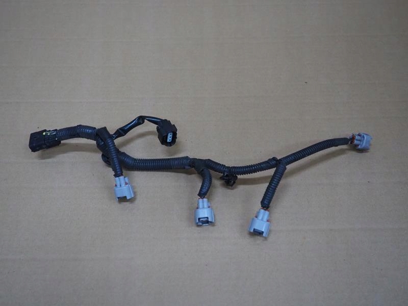 фото №1, Электропроводка накладки впрыска clio rs iv 1.6 tce