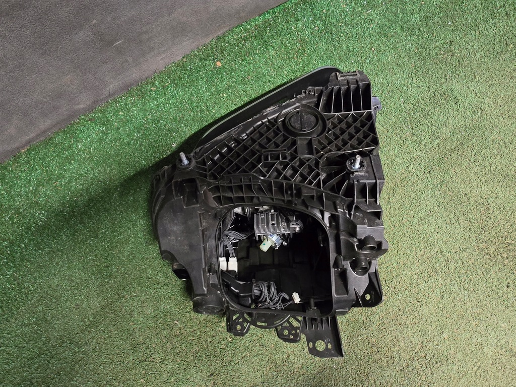 фото №6, Лампа права перед porsche taycan full led 9j1941032e