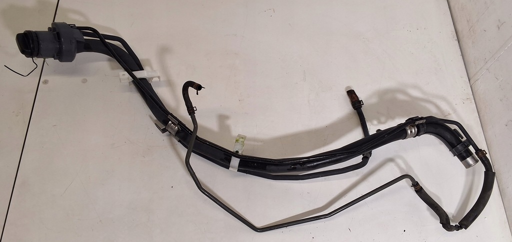 фото №1, Toyota rav4 iv 2.5 гібрид заливна горловина труба пального europa 77278-48020