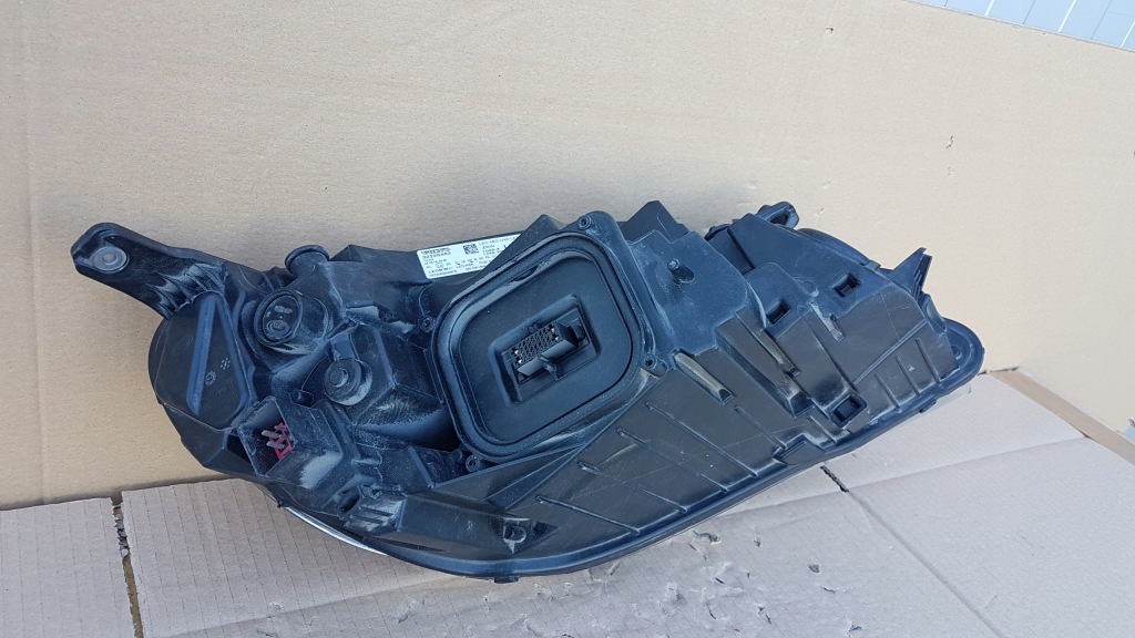 фото №15, Лампа перед ліва volvo v40 full led 16-