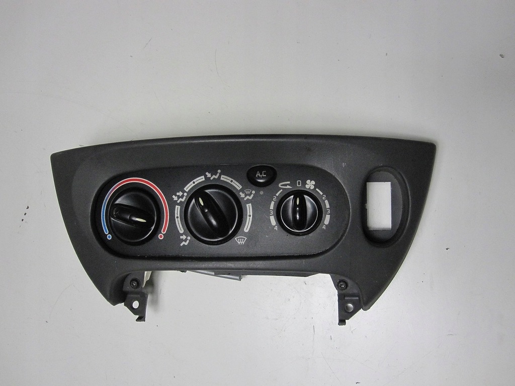 фото №4, Панель кондиціонера renault scenic i fl 00r