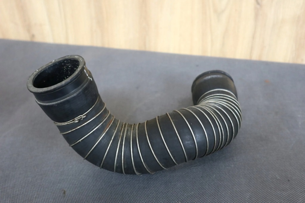 Mercedes slk r170 рестайлинг  шланг труба воздуха интеркулер 2.3 k 1705280182 Цена