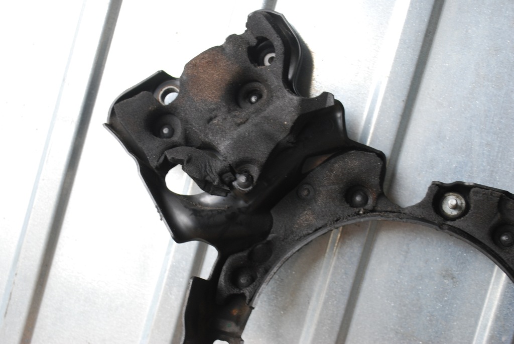 фото №7, Захист двигуна audi a8 d3 4.2 tdi 057103926b