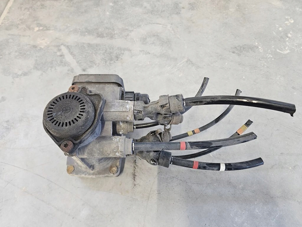 фото №2, Модулятор гальма ebs напівпричепа volvo fh fm renault dxi k020625 21122038