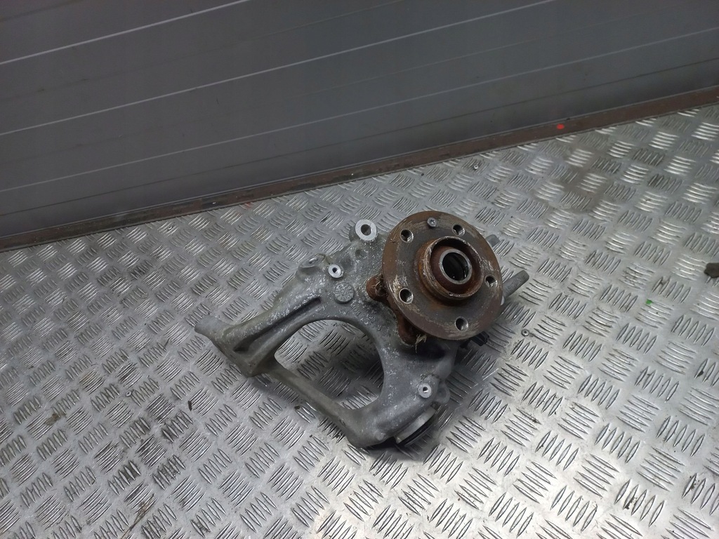 фото №7, Audi a7 s7 4g 2011 задняя сторона левая ступица колеса заднего