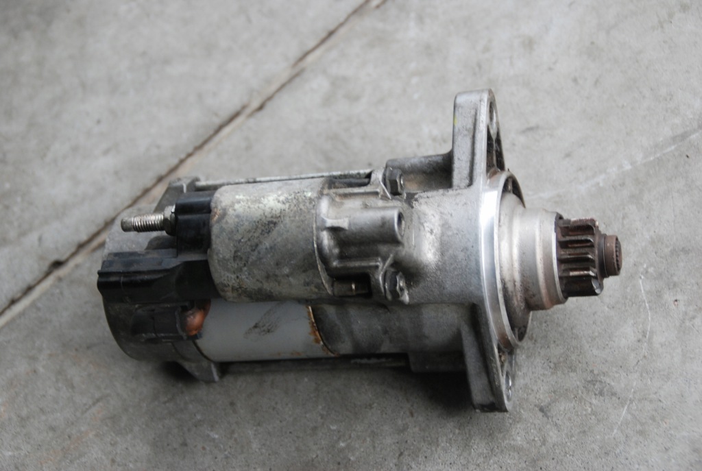 Superb 3 3v 2.0tdi стартер 02e911024j Оригінал