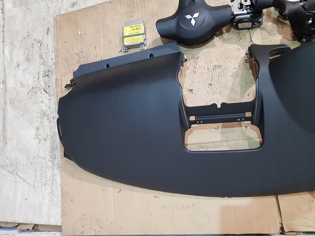 фото №5, Приборная панель приборная приборная панель подушка безопасности mitsubishi colt cz3 vi 05r eur 3d kpl