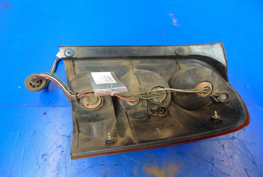 фото №3, Mazda mpv лампа задня ліва