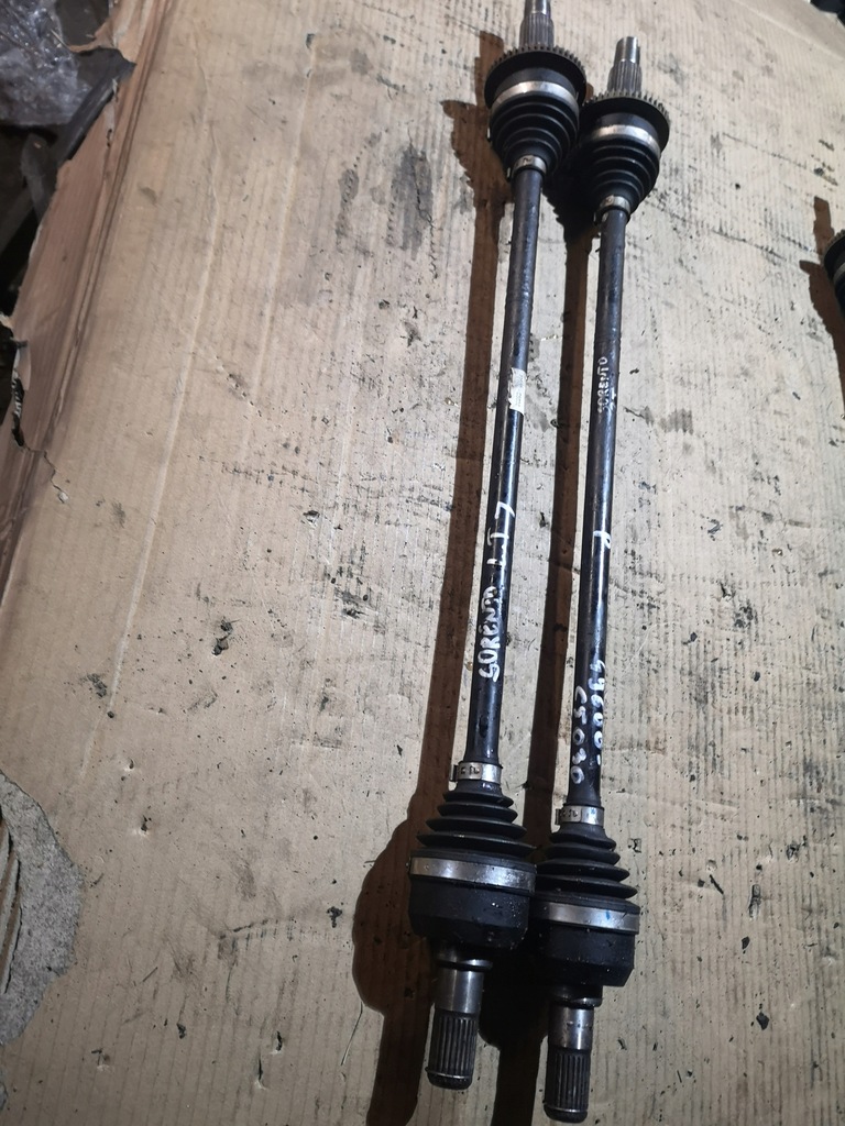 фото №1, Kia sorento iii fl 2.2 crdi приводной вал правая левая задняя